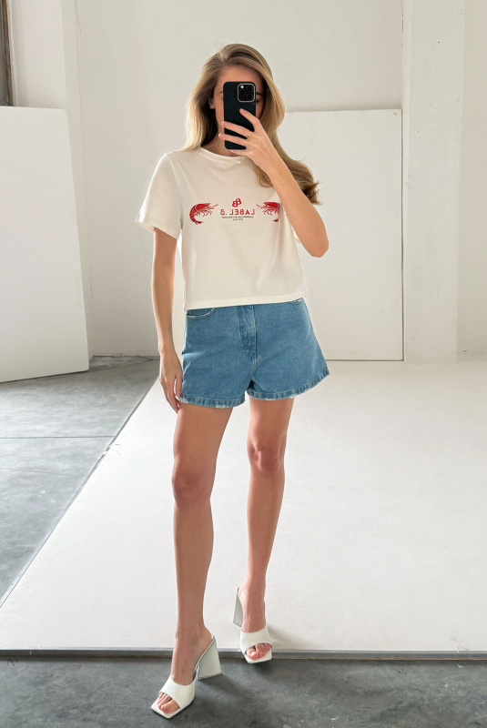 Футболка укороченная с принтом SHRIMPS WHITE Футболка укороченная с принтом SHRIMPS WHITE