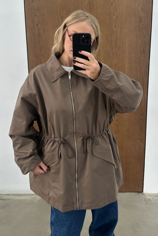 Парка на кулисе BROWN