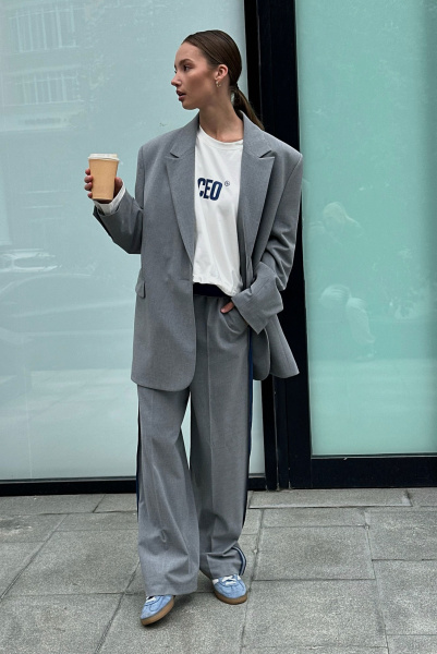 Лонгслив на кулисе WHITE