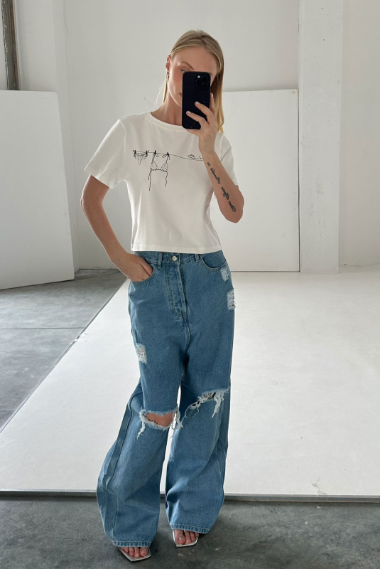 Футболка укороченная с принтом BIKINIS WHITE