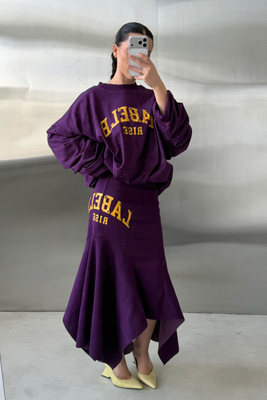 Юбка с клиньями из фактурного трикотажа