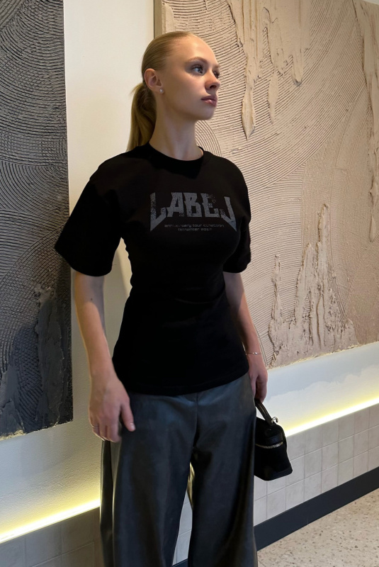 Футболка приталенная BLACK