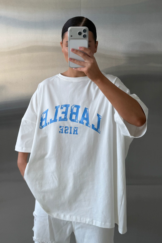 Футболка объемная (молочная)