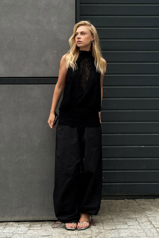 Брюки «бананы» плащевые BLACK