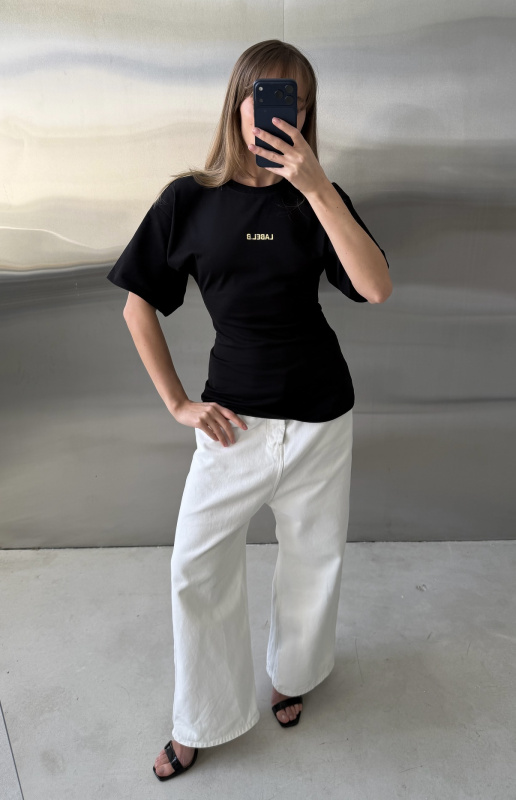 Футболка приталенная (черная)