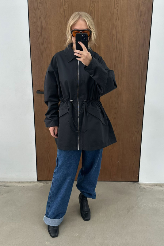 Парка на кулисе BLACK