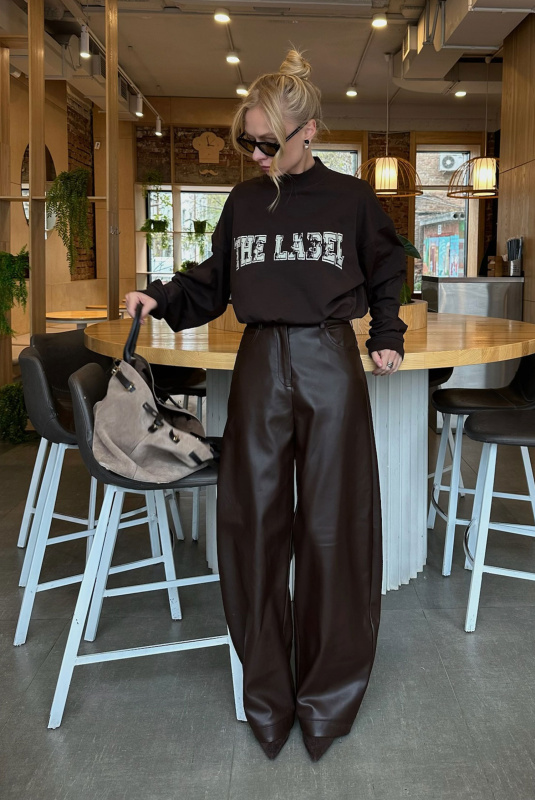 Лонгслив объемный (коричневый)