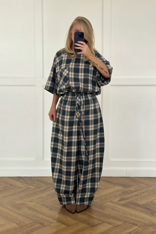 Футболка обьемная в клетку