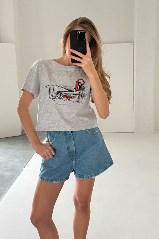 Футболка укороченная с принтом REFUELLING GREY