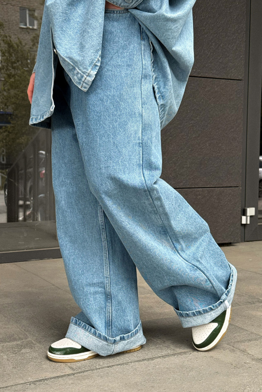 Джинсы на низкой посадке LIGHT BLUE