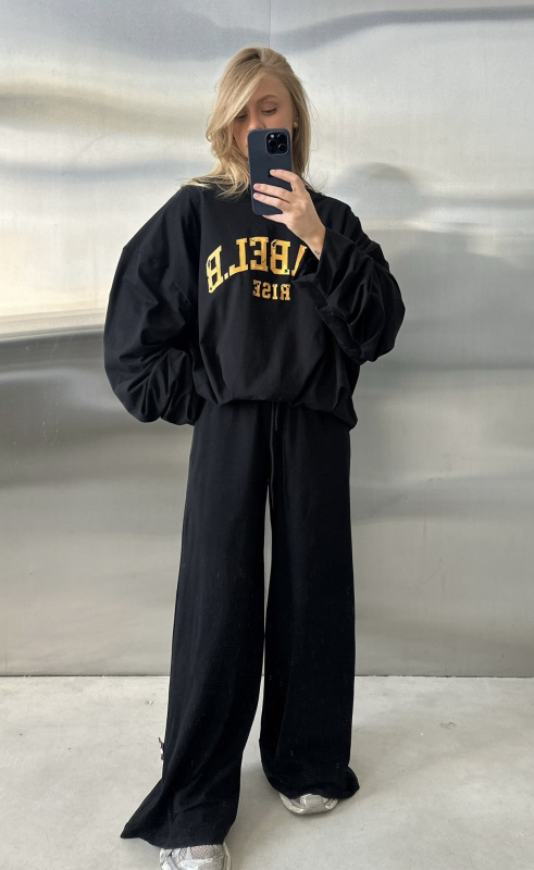 Свитшот с защипами тонкий