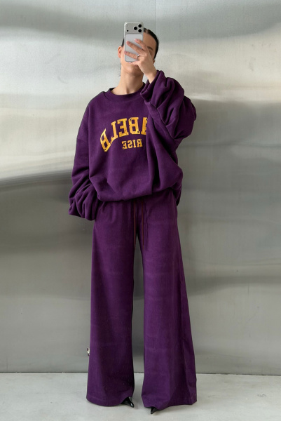 Свитшот с защипами