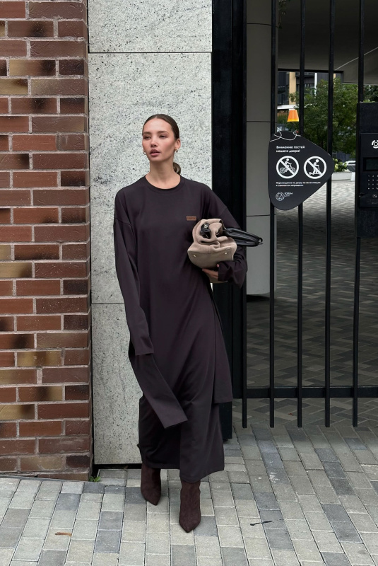 Платье объемное BROWN