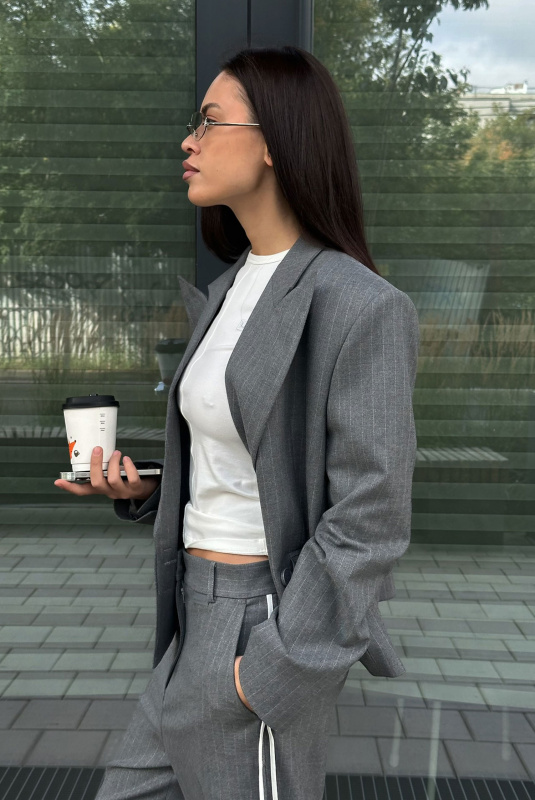 Пиджак короткий в полоску GREY