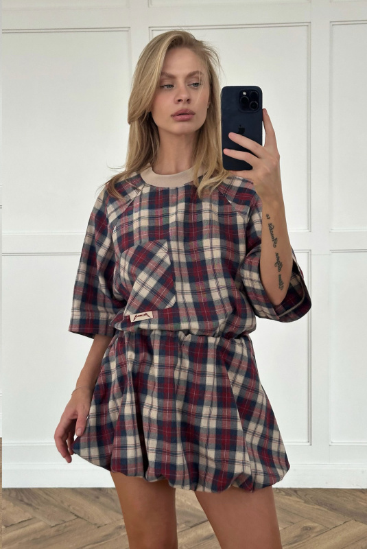 Футболка объемная в клетку