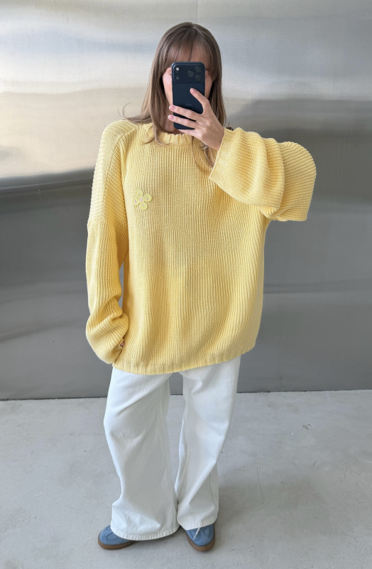 Джемпер с открытой спиной