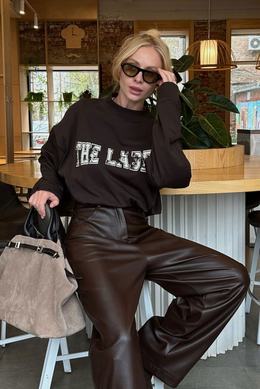 Лонгслив объемный (коричневый)