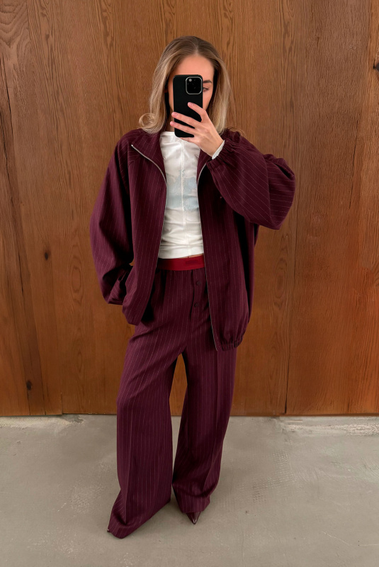 Брюки на резинке BURGUNDY