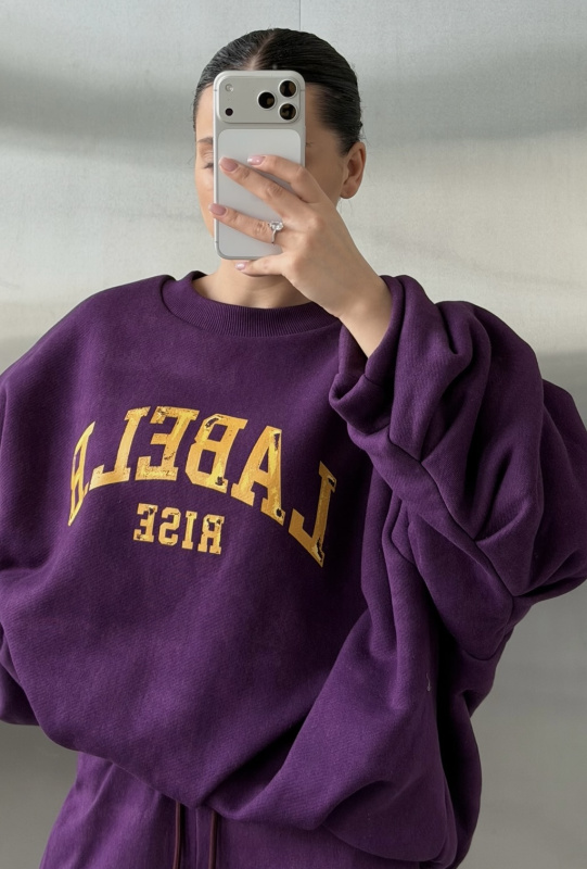 Свитшот с защипами