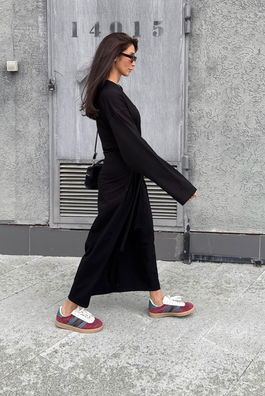 Платье объемное BLACK