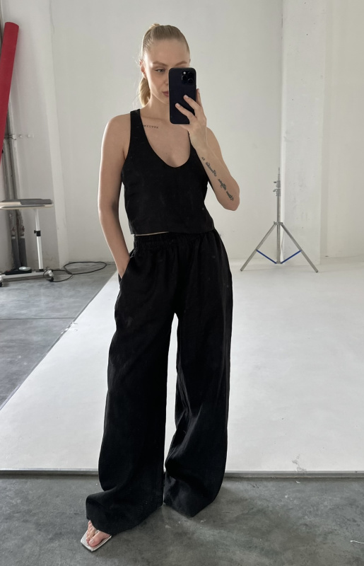 Майка укороченная изо льна BLACK Майка укороченная изо льна BLACK