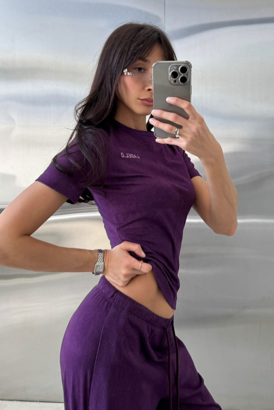 Футболка Слим-фит (фиолетовая)