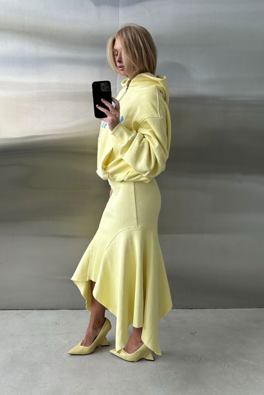 Юбка с клиньями из фактурного трикотажа