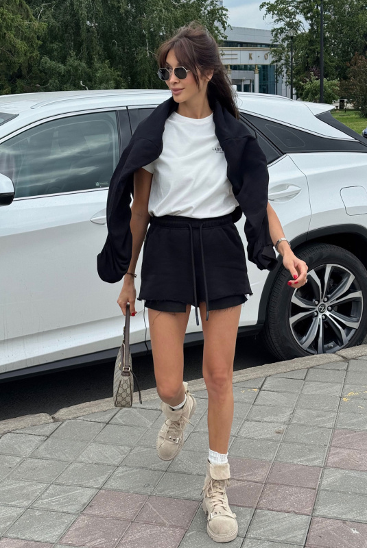 Шорты BLACK Шорты BLACK