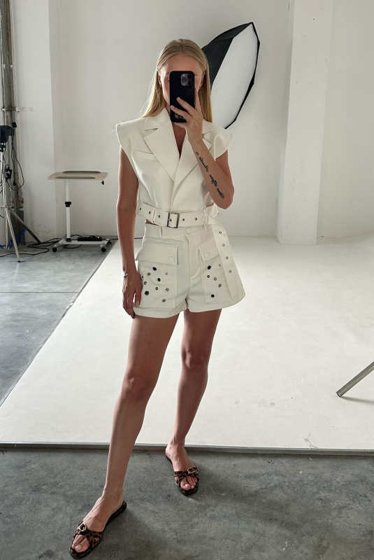 Шорты ''Metal Muse" Белый ULLA & LABEL .B Шорты ''Metal Muse" Белый ULLA & LABEL .B