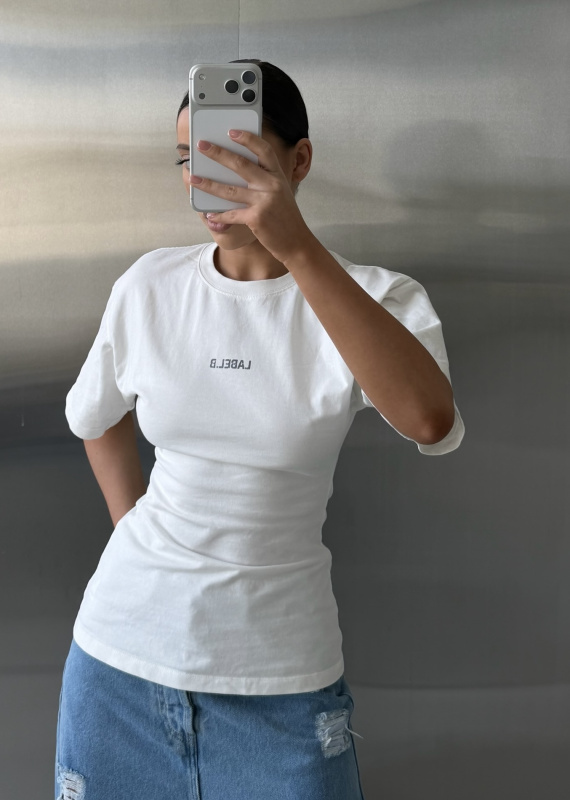 Футболка приталенная